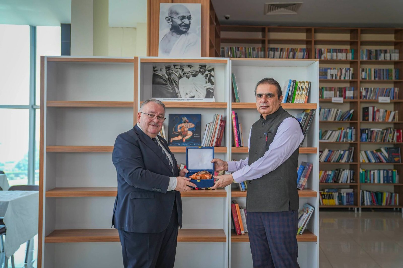 Consul General inaugurated India Corner at the Rikawt Haji Najmaddin Library of Knowledge University in Erbil on 23 June 2026.